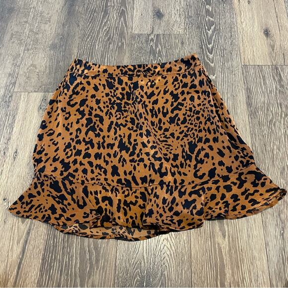 FOREVER 21 Leopard Ruffle Mini Skirt Size L - Picture 1 of 5